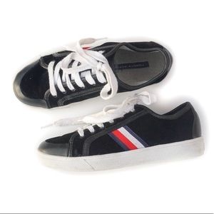 Tommy Hilfiger TSpike sneakers women’s size 6.5